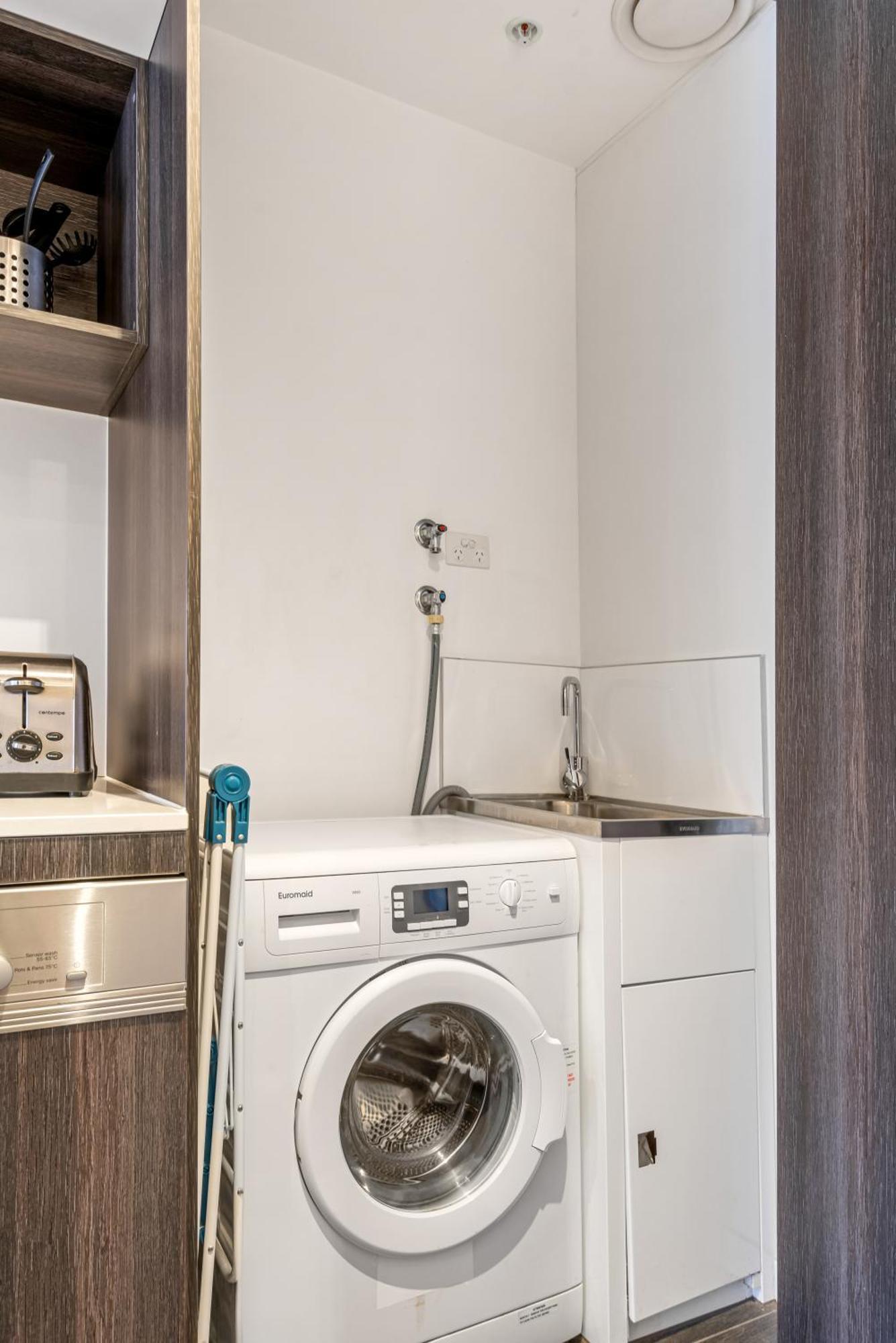 Complete Host Halo Apartments Melburne Habitación foto